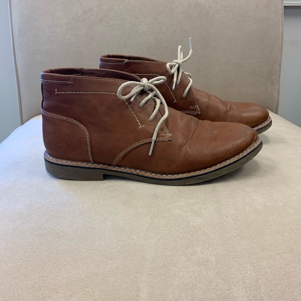 Steve Madden Beric Veggie Leather Bootie sz 6
